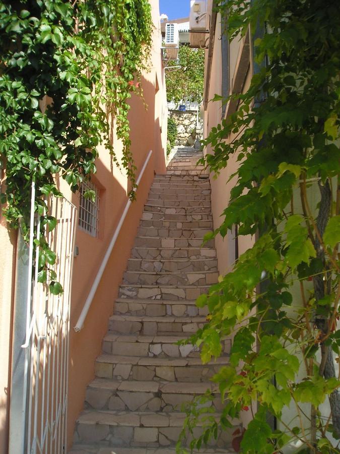Apartments With A Parking Space Pisak, Omis - 1009 Luaran gambar