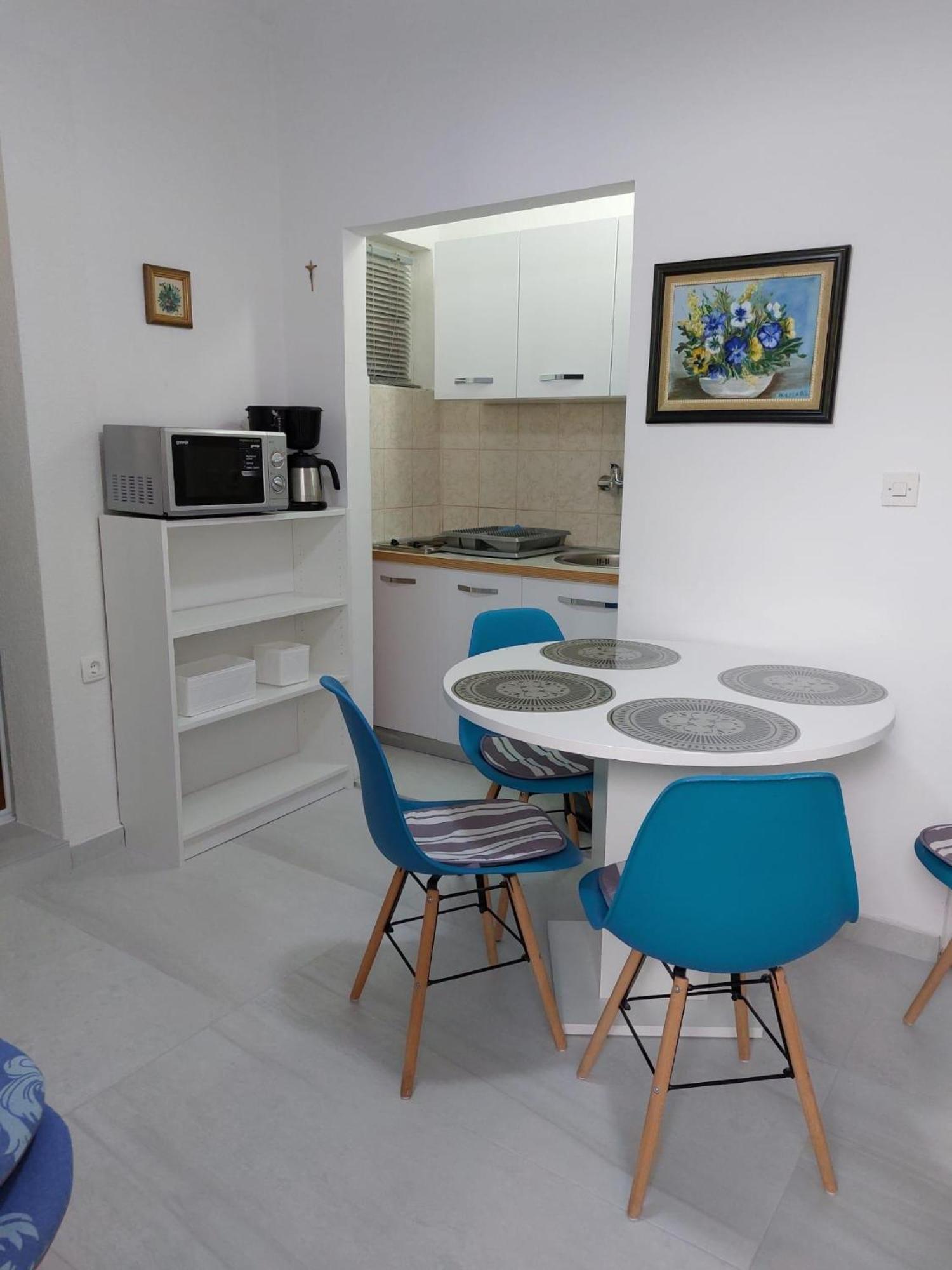 Apartments With A Parking Space Pisak, Omis - 1009 Luaran gambar
