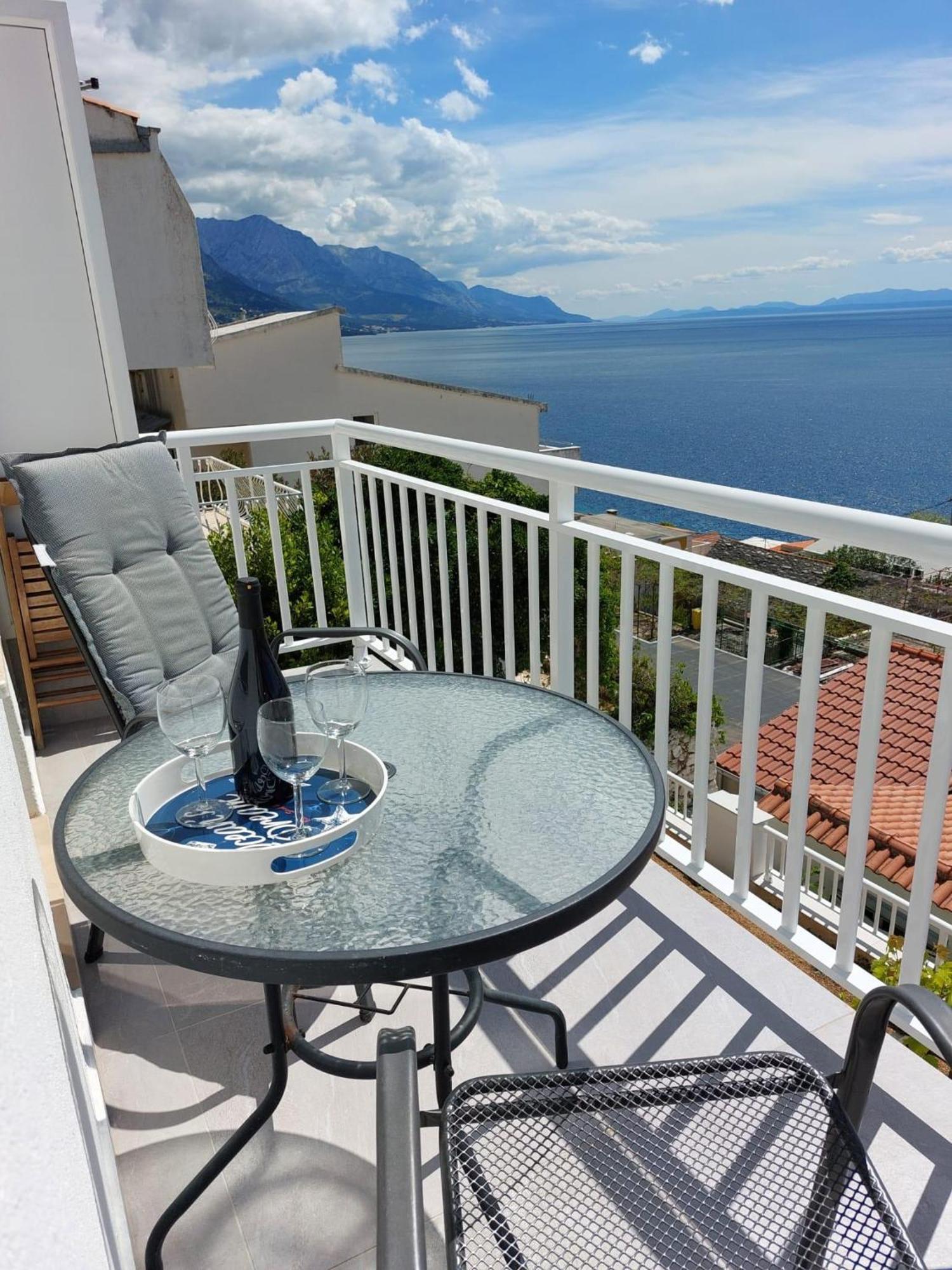 Apartments With A Parking Space Pisak, Omis - 1009 Luaran gambar